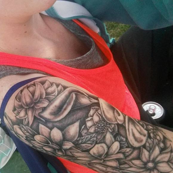 Meet your Posher, Sierra - Picture 1 of 1